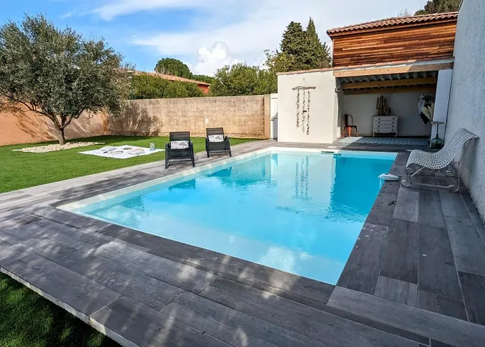Jolie Avec Piscine A 15mn Des Plages 빌라 모기오